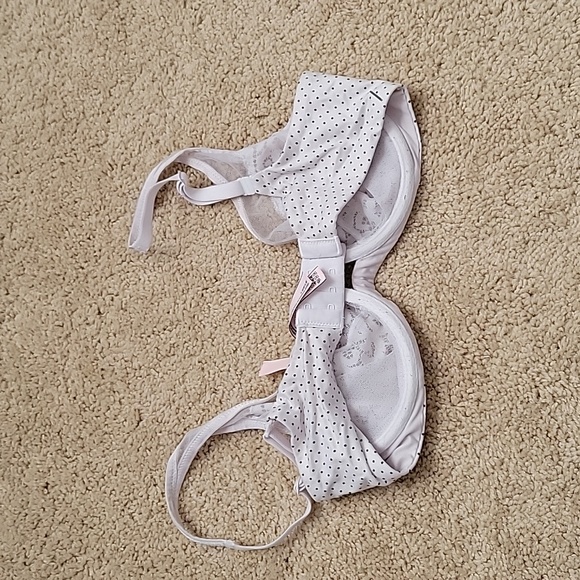 34D Victoria Secret Unlined Demi Bra - Picture 2 of 4